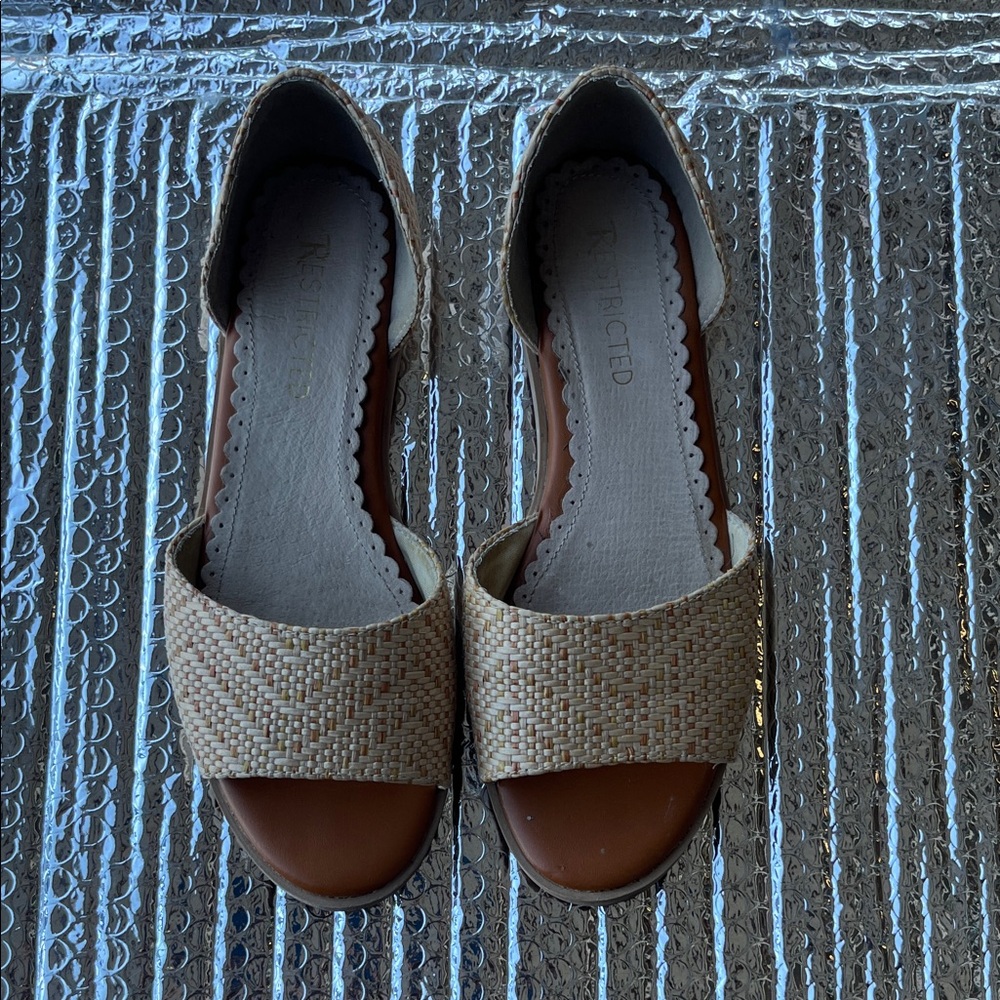 Restricted Stylish Tan Woven Women's Shoes